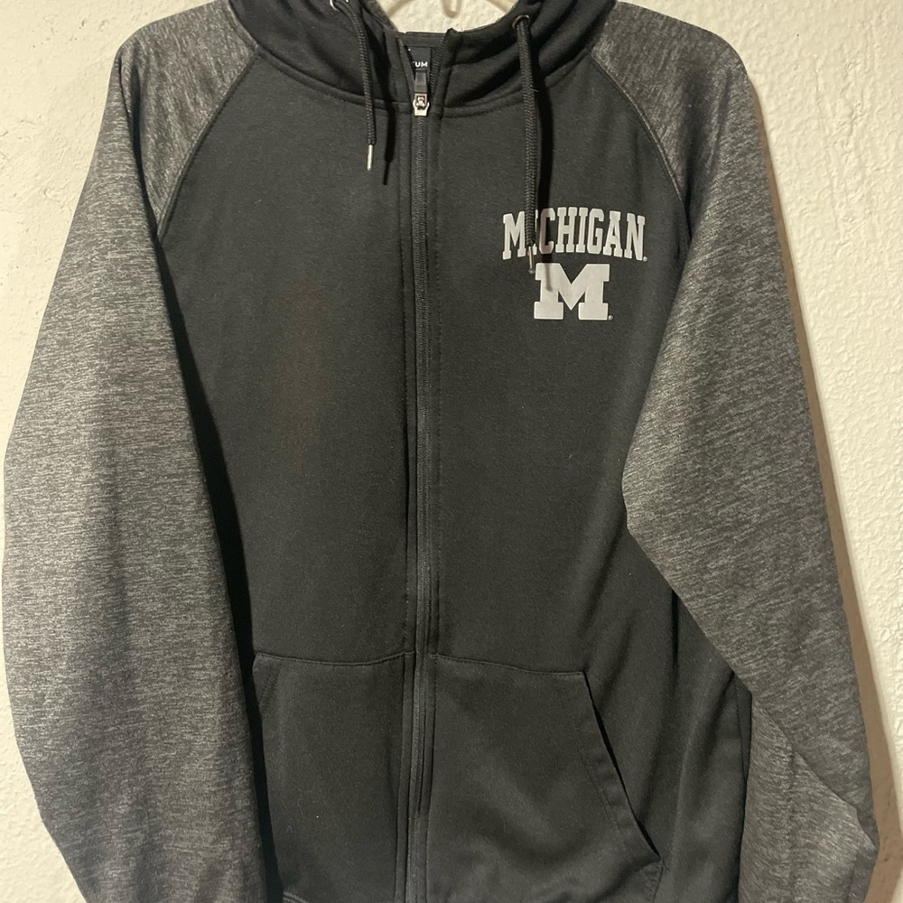 Colosseum Black and Gray Men's Hoodie MICHIGAN